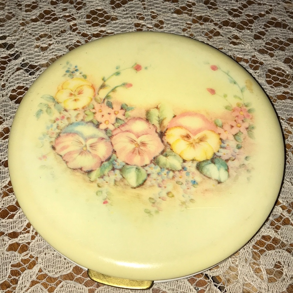 COPY - Vintage powder compact Rex fifth avenue